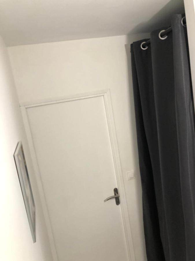 Cosy Appartement Au Plein Centre De Ruffec Εξωτερικό φωτογραφία