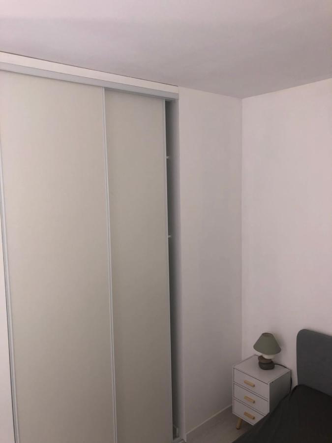 Cosy Appartement Au Plein Centre De Ruffec Εξωτερικό φωτογραφία